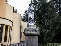 Maksimir. Skulptura Bogorodice bezgrješnog začeća. Izradila bečka lijevaonica Josipa Glanza